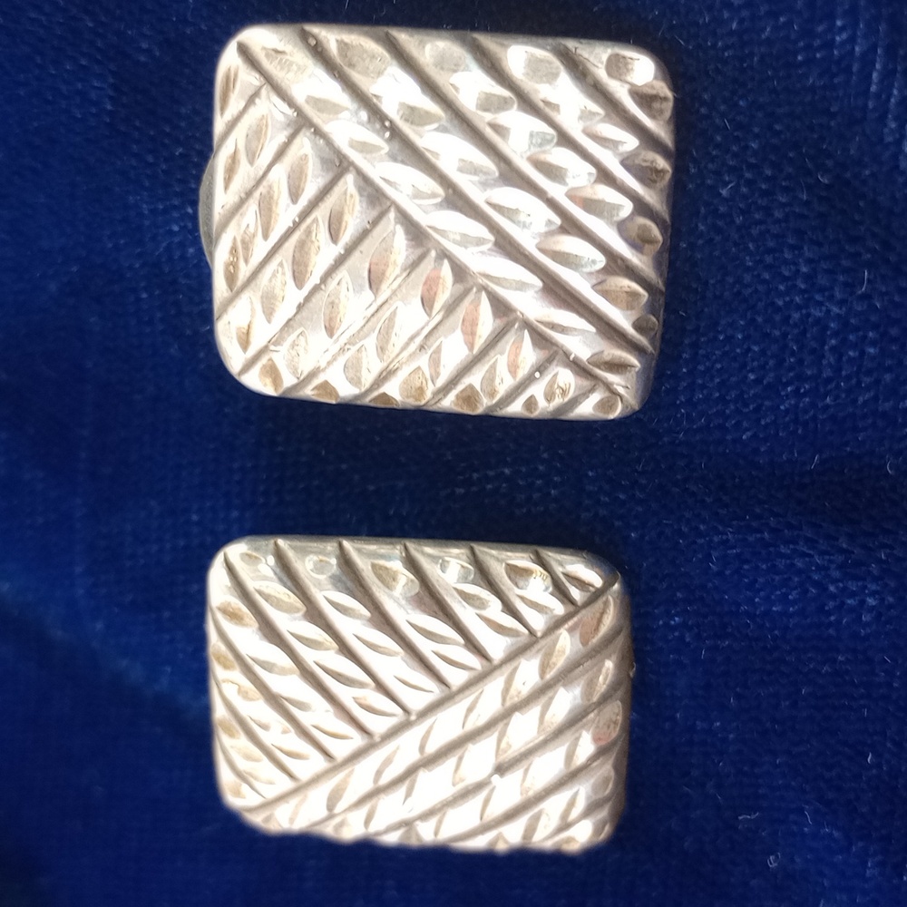 Sterling Silver Diamond Cut Rectangle Geometric S… - image 3